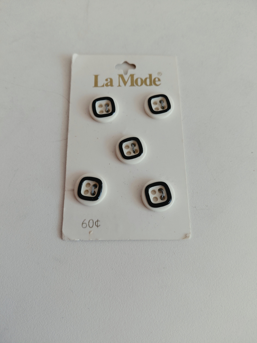 New -old stock unused 5 Vintage La Mode Buttons on Card 1/2" White /black